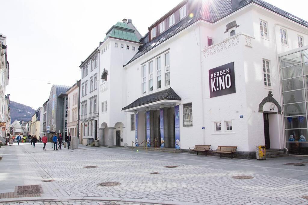 Dinbnb Homes I 4-Bedroom Historical House In Romantic Surroundings Bergen Esterno foto
